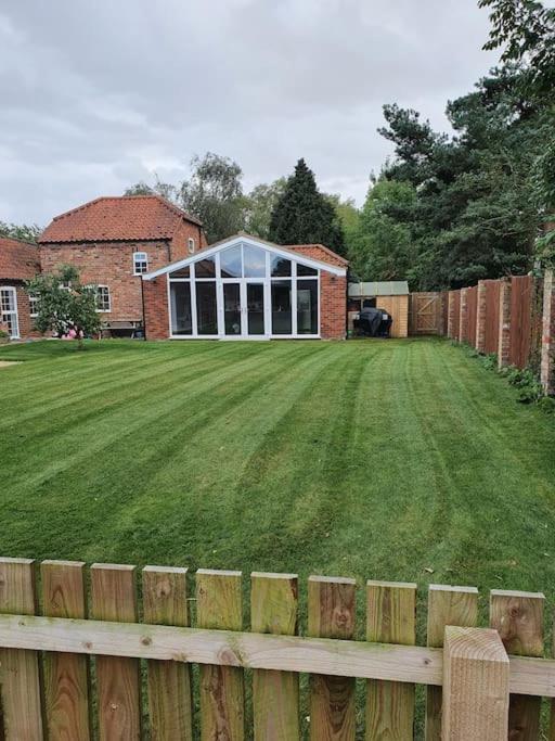 Willow Tree Farm Cottage With Bbq Hut Tattershall Thorpe Extérieur photo